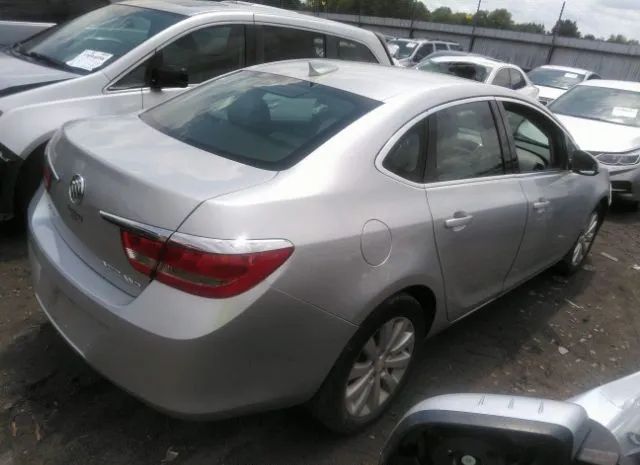 Photo 3 VIN: 1G4PV5SK1G4141007 - BUICK VERANO 