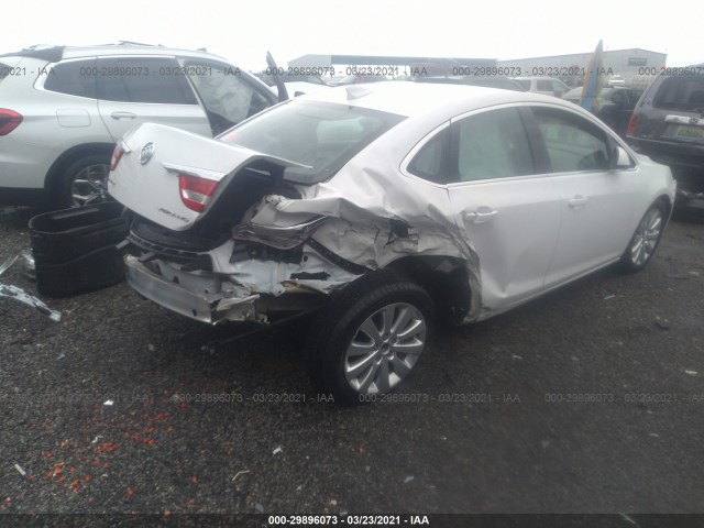 Photo 3 VIN: 1G4PV5SK2G4174842 - BUICK VERANO 