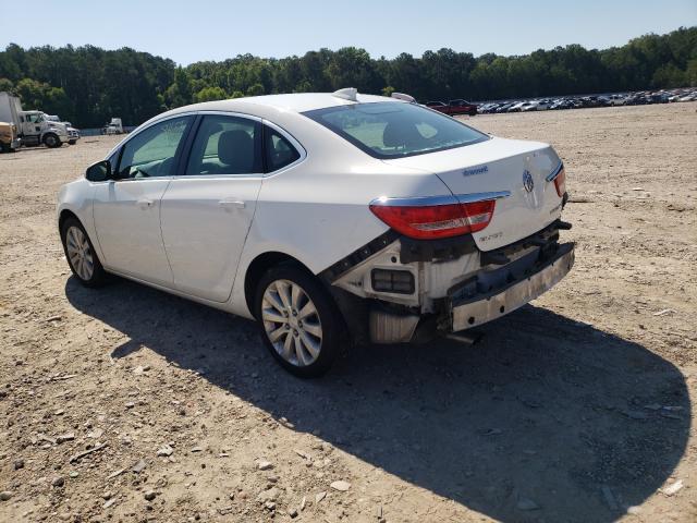 Photo 2 VIN: 1G4PV5SK8G4176692 - BUICK VERANO 