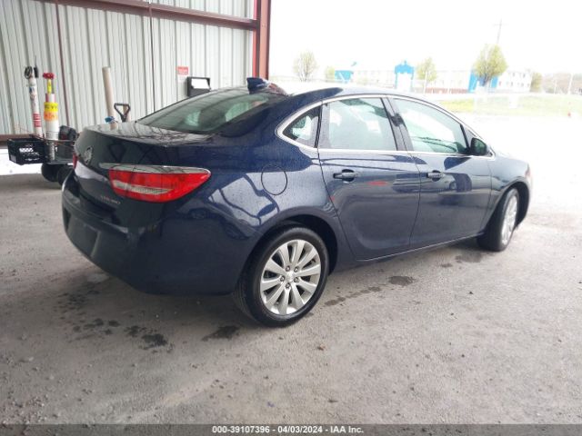 Photo 3 VIN: 1G4PV5SK9G4108613 - BUICK VERANO 