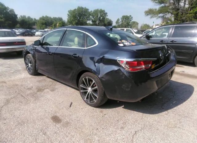 Photo 2 VIN: 1G4PW5SK0G4124096 - BUICK VERANO 