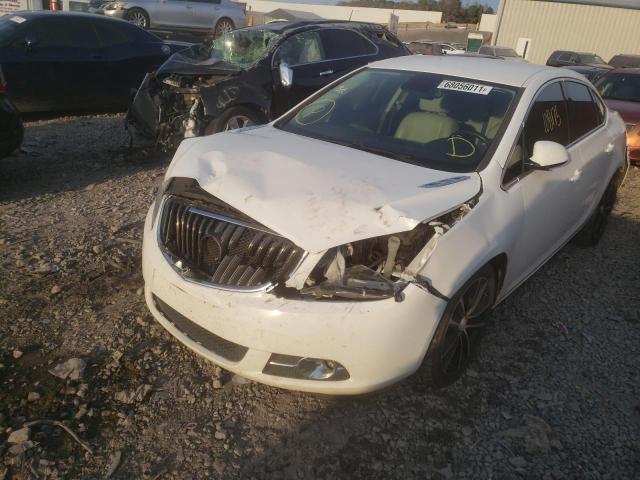 Photo 1 VIN: 1G4PW5SK0G4131128 - BUICK VERANO SPO 