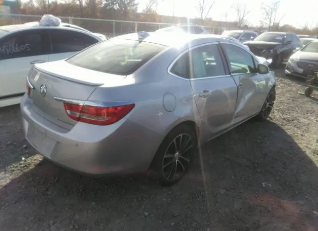 Photo 3 VIN: 1G4PW5SK0G4172570 - BUICK VERANO 