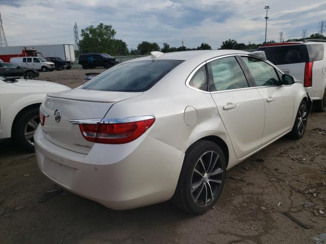 Photo 3 VIN: 1G4PW5SK1G4126052 - BUICK VERANO SPO 