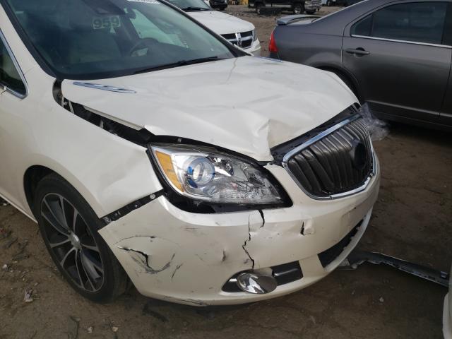 Photo 8 VIN: 1G4PW5SK1G4126052 - BUICK VERANO SPO 