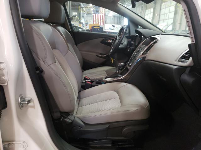 Photo 4 VIN: 1G4PW5SK3G4131902 - BUICK VERANO SPO 