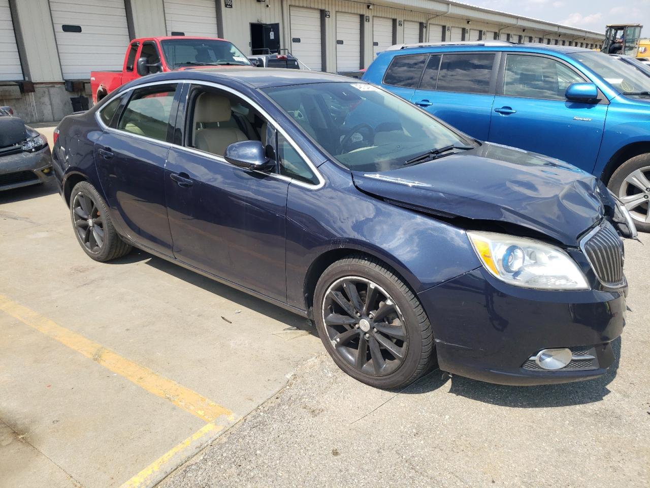 Photo 3 VIN: 1G4PW5SK4G4158526 - BUICK VERANO 