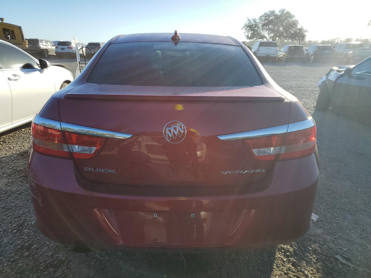 Photo 5 VIN: 1G4PW5SK4G4171826 - BUICK VERANO 