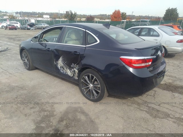 Photo 2 VIN: 1G4PW5SK5G4151942 - BUICK VERANO 