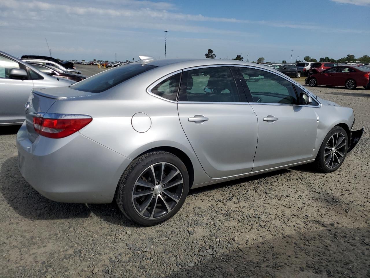 Photo 2 VIN: 1G4PW5SK5G4162259 - BUICK VERANO 