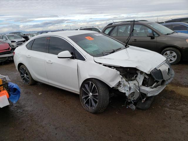 Photo 3 VIN: 1G4PW5SK6G4137841 - BUICK VERANO SPO 