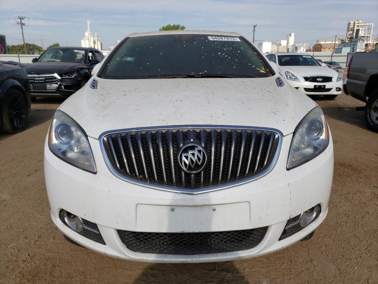 Photo 4 VIN: 1G4PW5SK6G4174226 - BUICK VERANO 