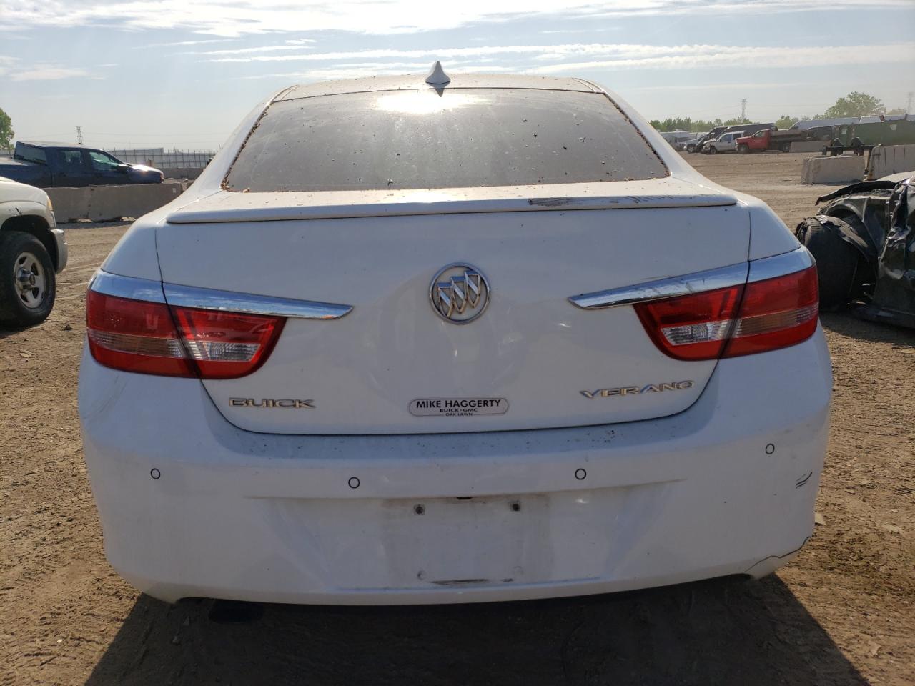 Photo 5 VIN: 1G4PW5SK6G4174226 - BUICK VERANO 