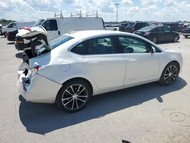 Photo 2 VIN: 1G4PW5SK6G4181855 - BUICK VERANO SPO 