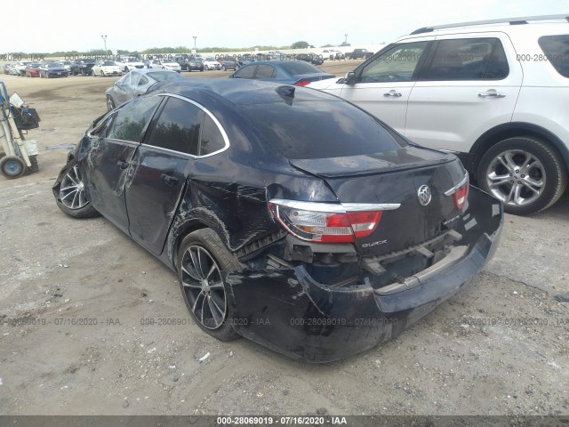 Photo 2 VIN: 1G4PW5SK8G4164460 - BUICK VERANO 