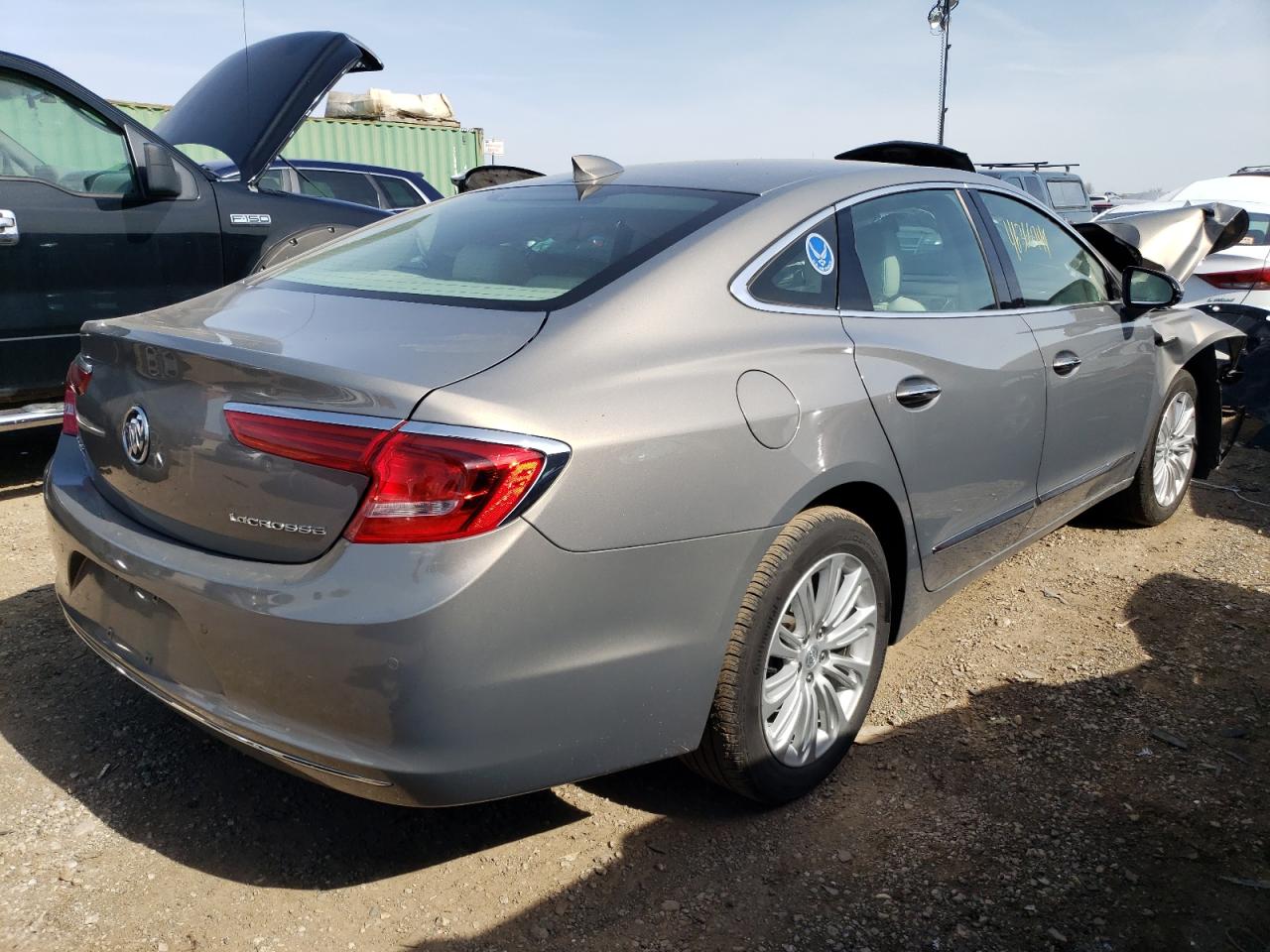 Photo 2 VIN: 1G4ZN5SZ1JU115293 - BUICK LACROSSE 