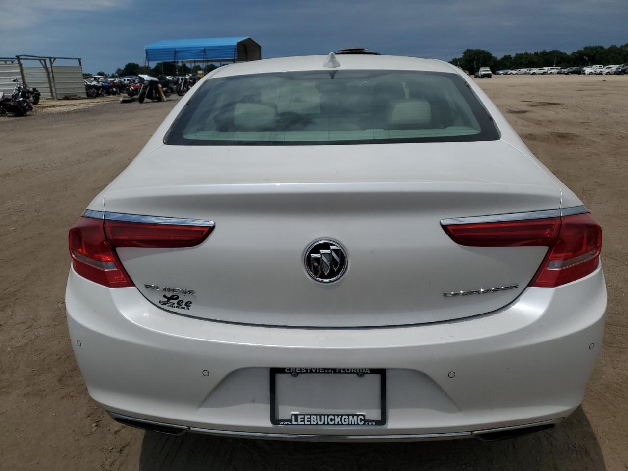 Photo 5 VIN: 1G4ZP5SS0HU124364 - BUICK LACROSSE 