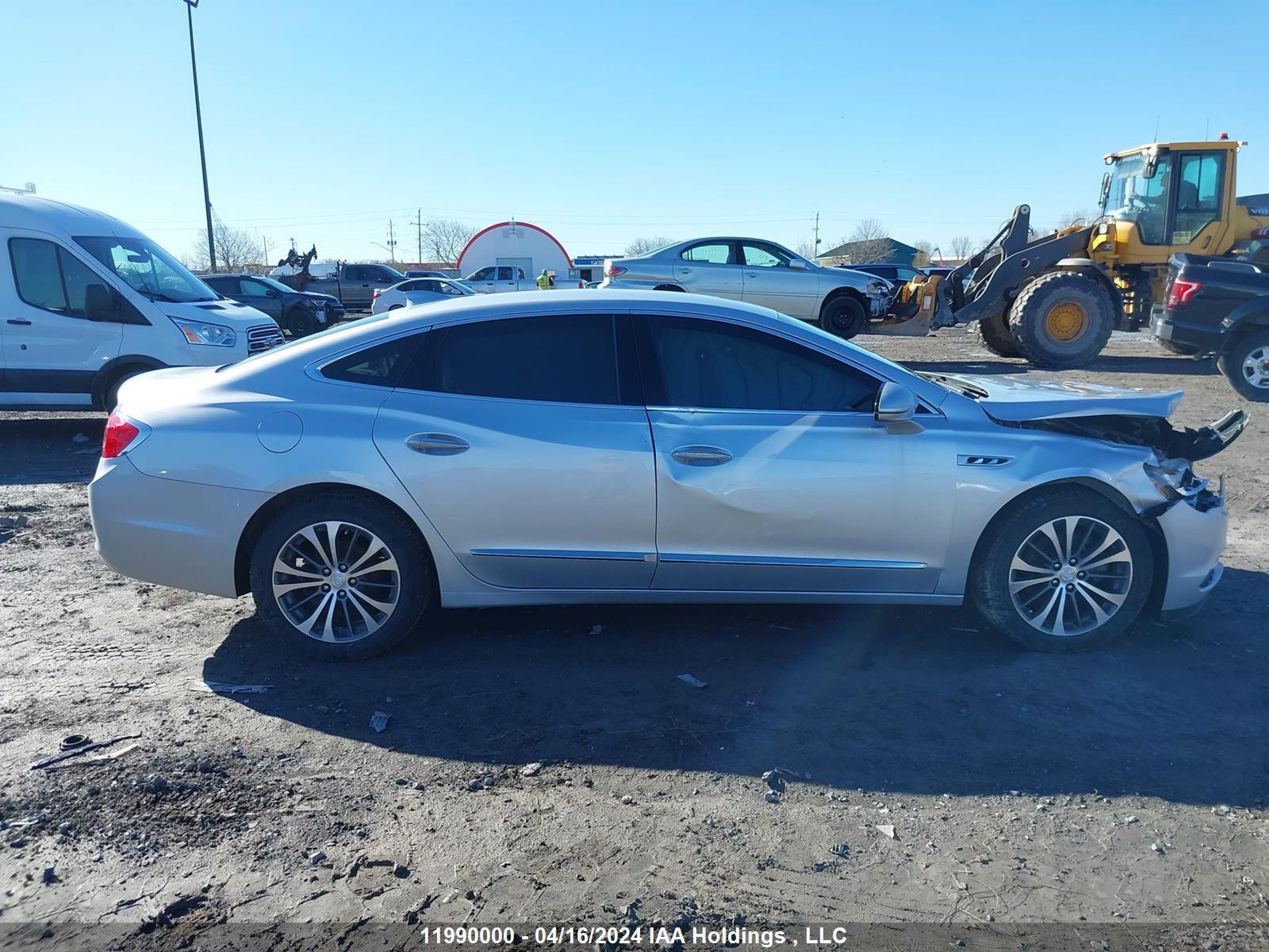 Photo 12 VIN: 1G4ZP5SS0HU200827 - BUICK LACROSSE 