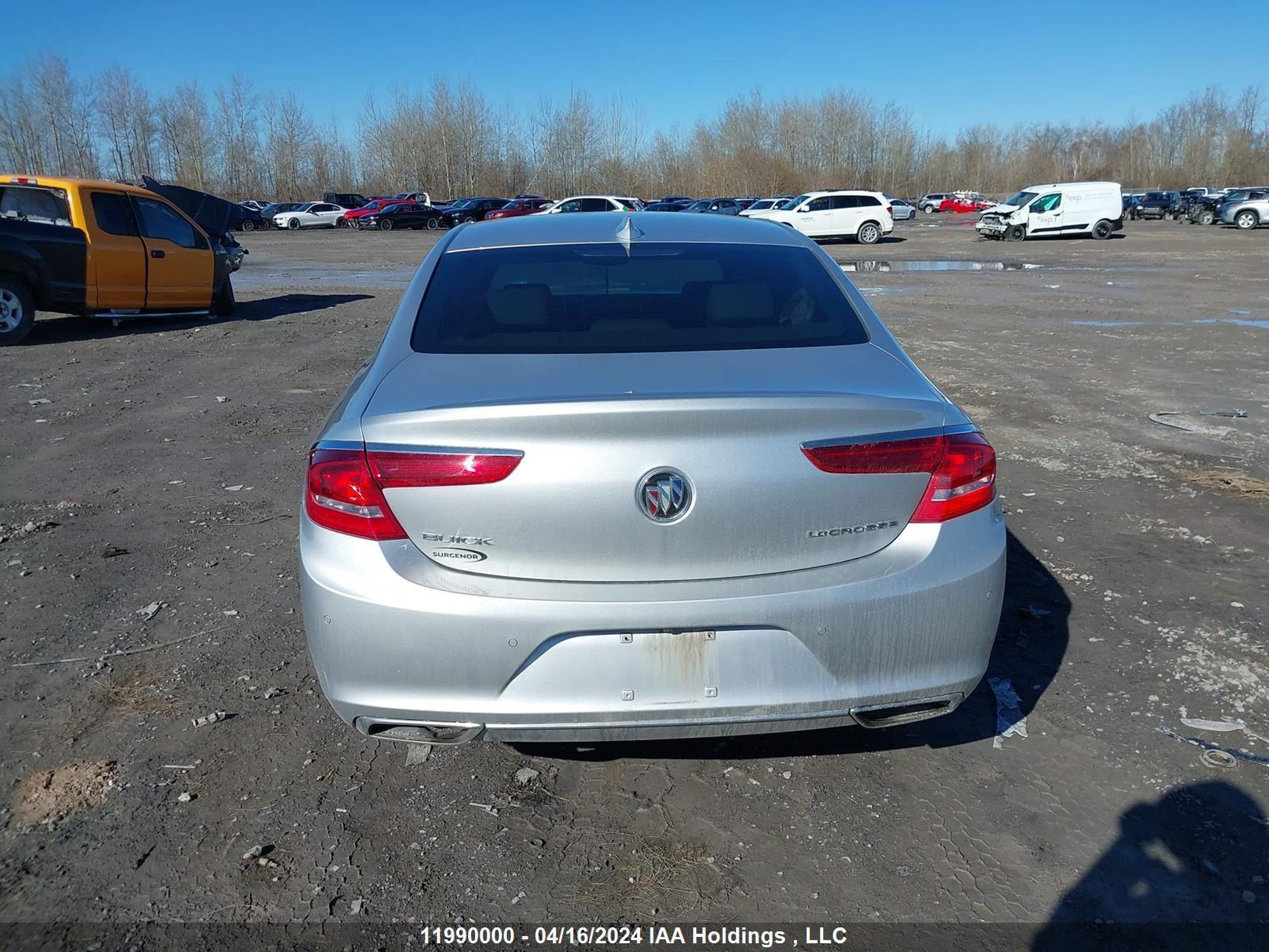 Photo 15 VIN: 1G4ZP5SS0HU200827 - BUICK LACROSSE 