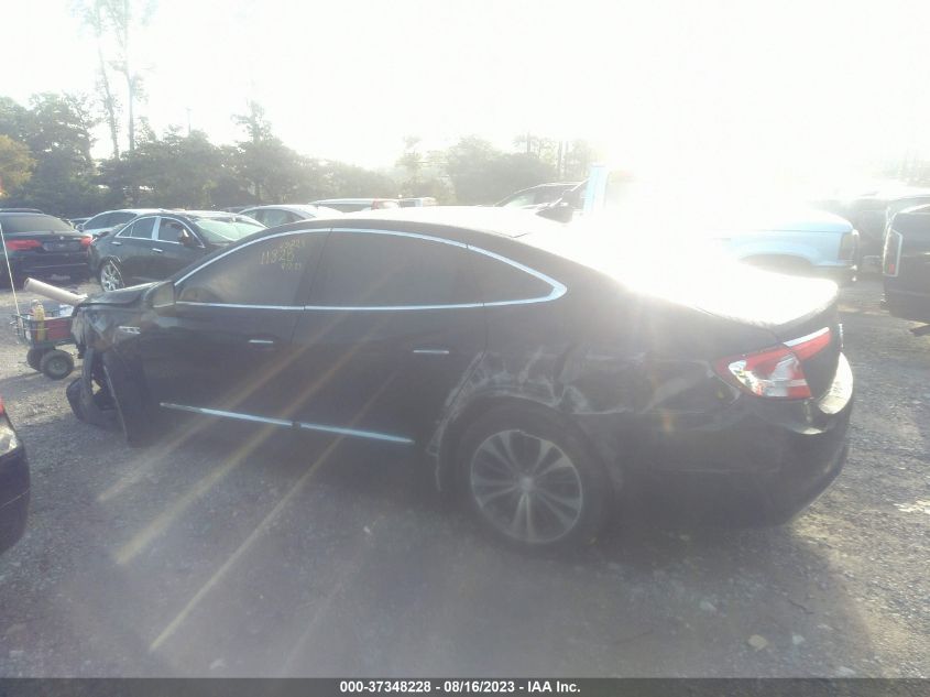 Photo 13 VIN: 1G4ZP5SS2HU211828 - BUICK LACROSSE 