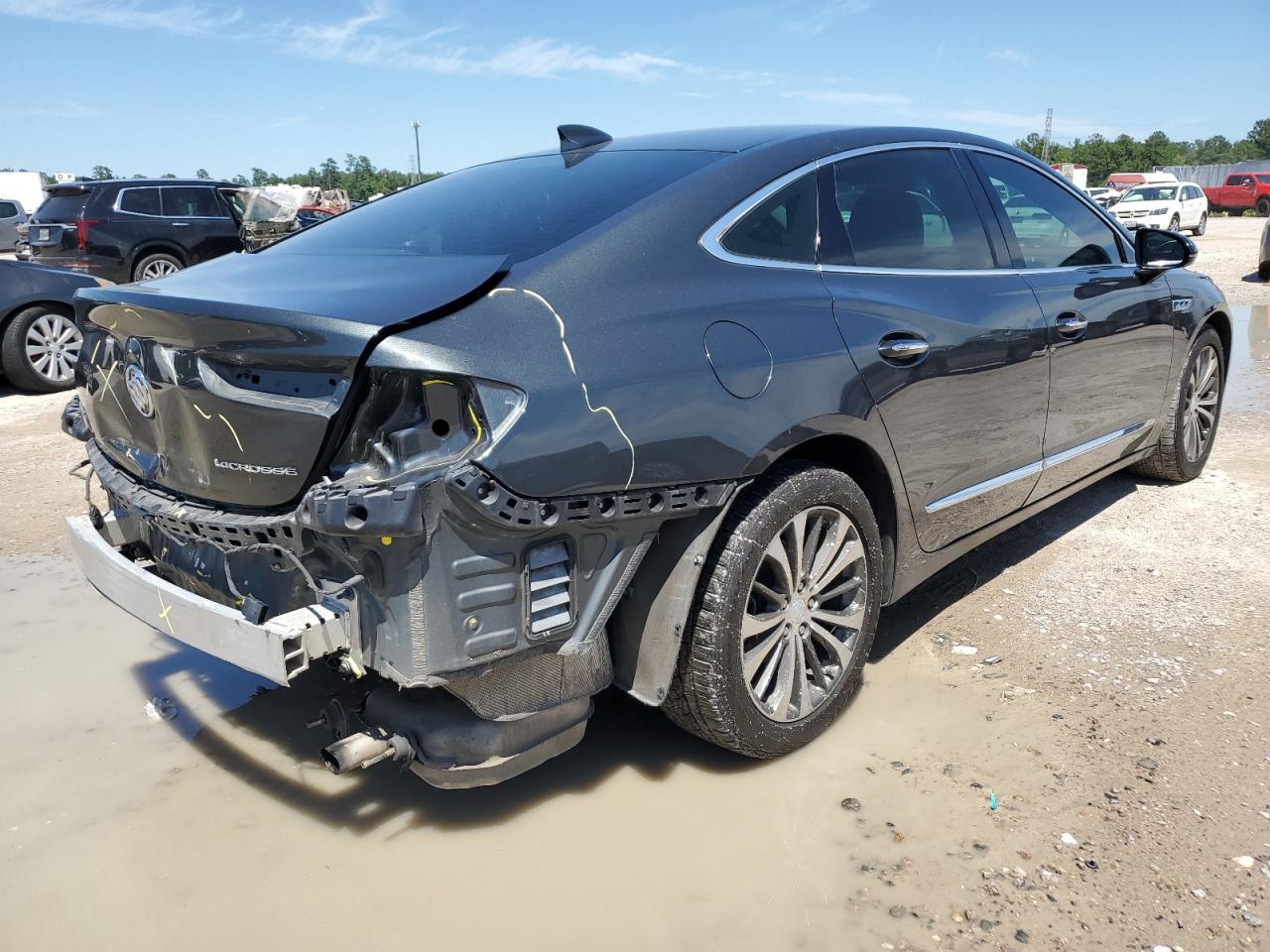 Photo 2 VIN: 1G4ZP5SS3HU192271 - BUICK LACROSSE 