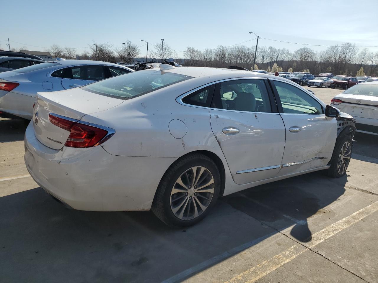 Photo 2 VIN: 1G4ZP5SS3JU141858 - BUICK LACROSSE 