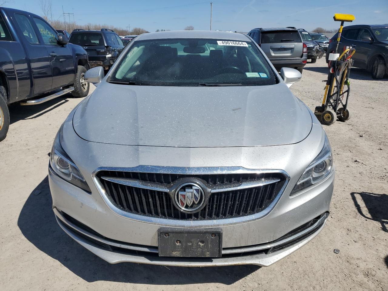 Photo 4 VIN: 1G4ZP5SS6HU170944 - BUICK LACROSSE 