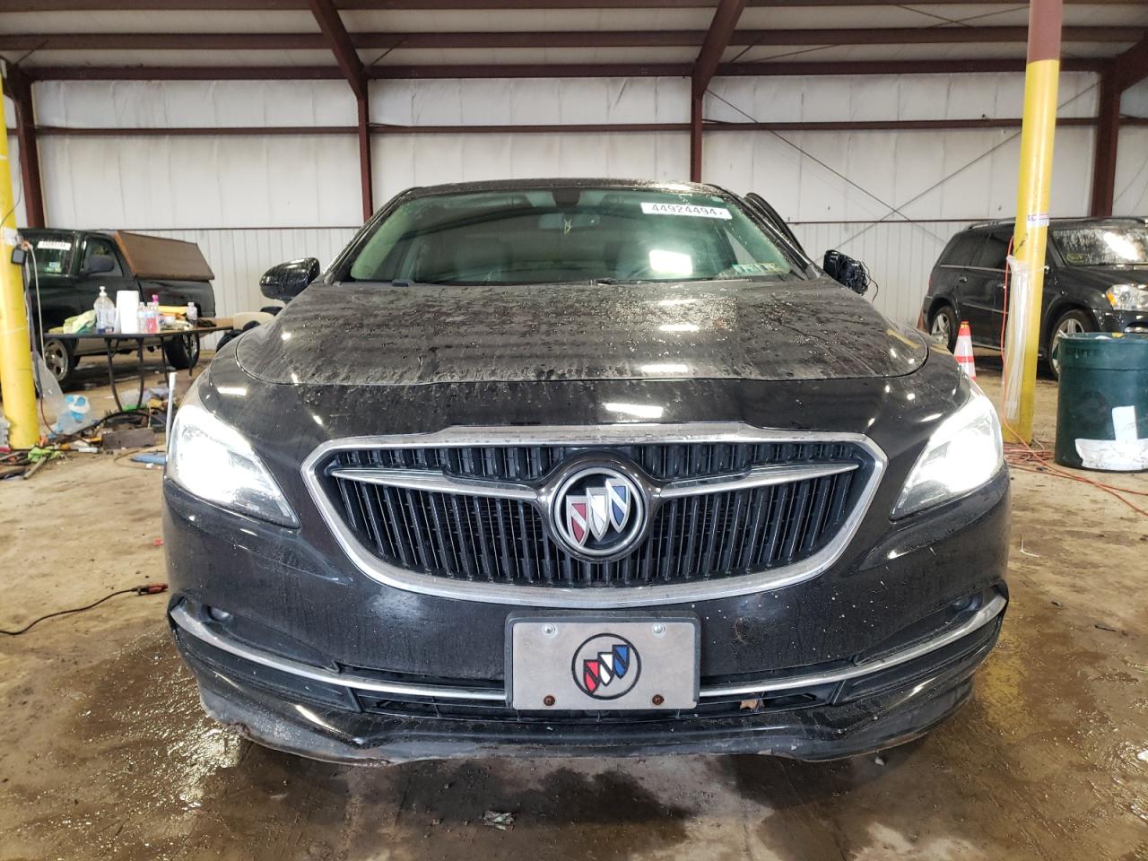 Photo 4 VIN: 1G4ZP5SS7HU145423 - BUICK LACROSSE 