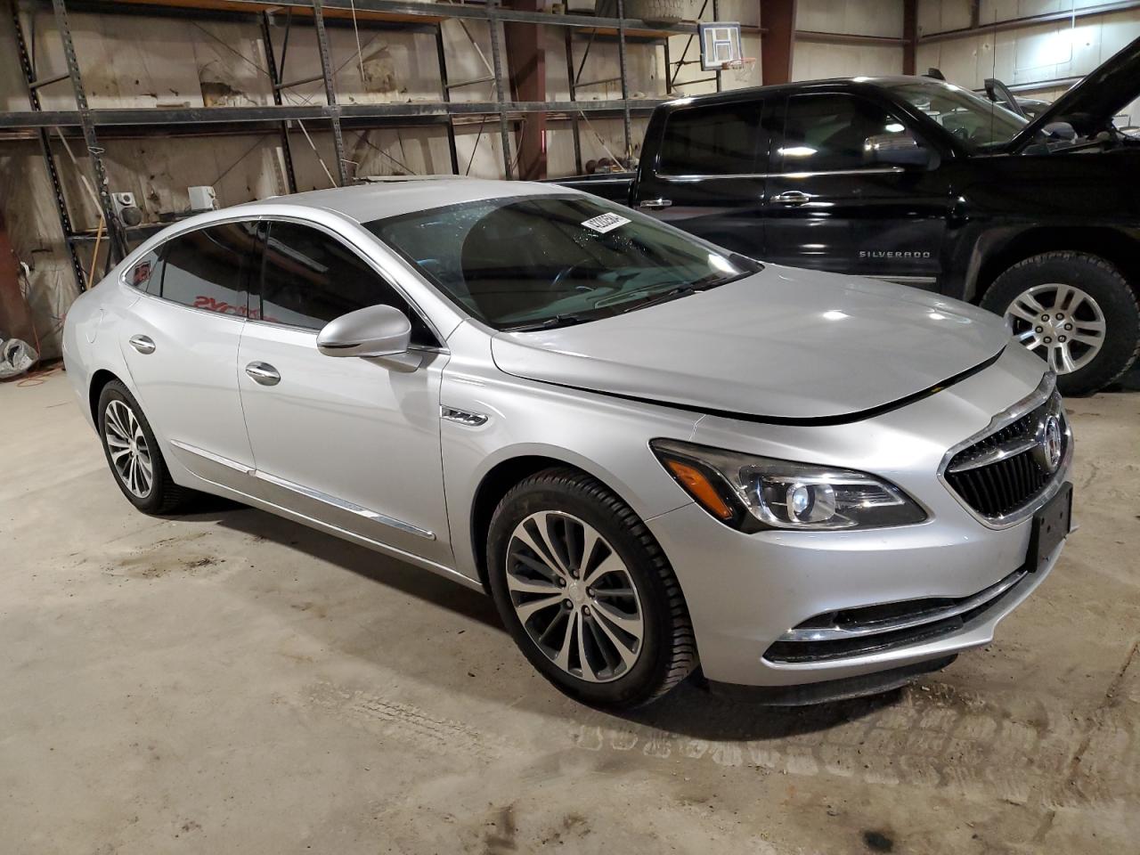 Photo 3 VIN: 1G4ZP5SS7JU130457 - BUICK LACROSSE 