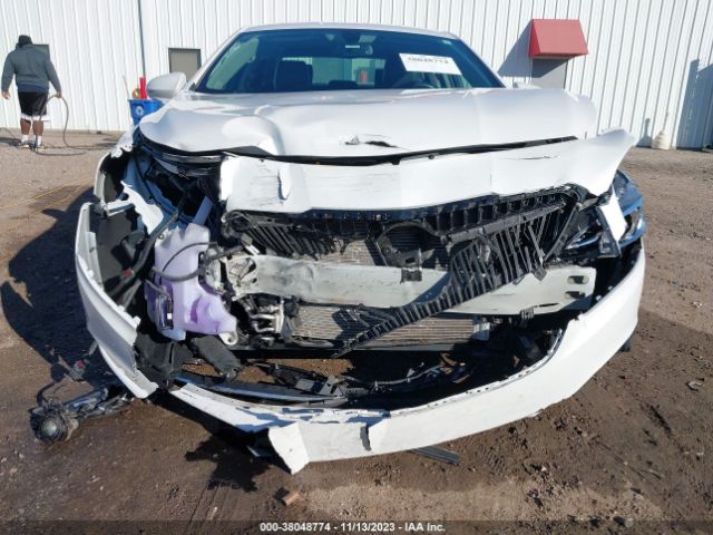 Photo 5 VIN: 1G4ZP5SSXJU147320 - BUICK LACROSSE 