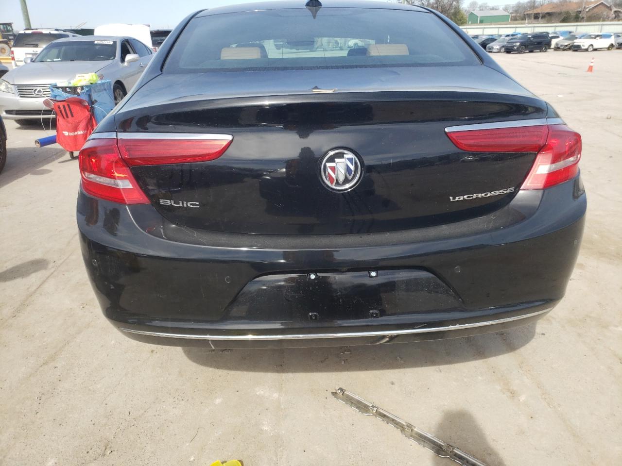 Photo 5 VIN: 1G4ZP5SZ4JU112706 - BUICK LACROSSE 