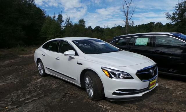 Photo 1 VIN: 1G4ZP5SZ4JU141199 - BUICK LACROSSE 