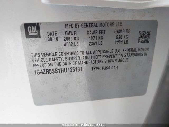 Photo 8 VIN: 1G4ZR5SS1HU125131 - BUICK LACROSSE 