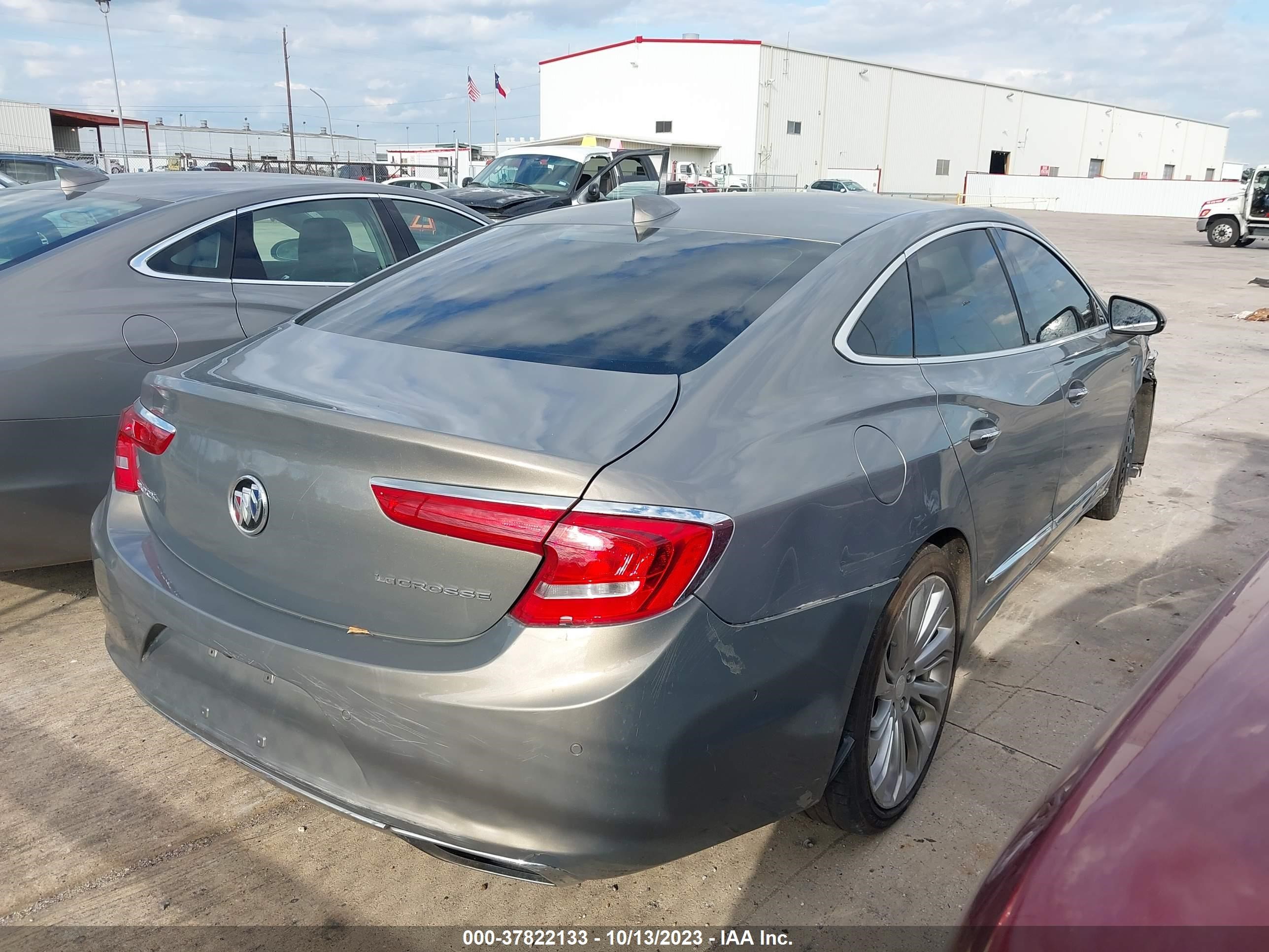 Photo 3 VIN: 1G4ZR5SS1HU163457 - BUICK LACROSSE 