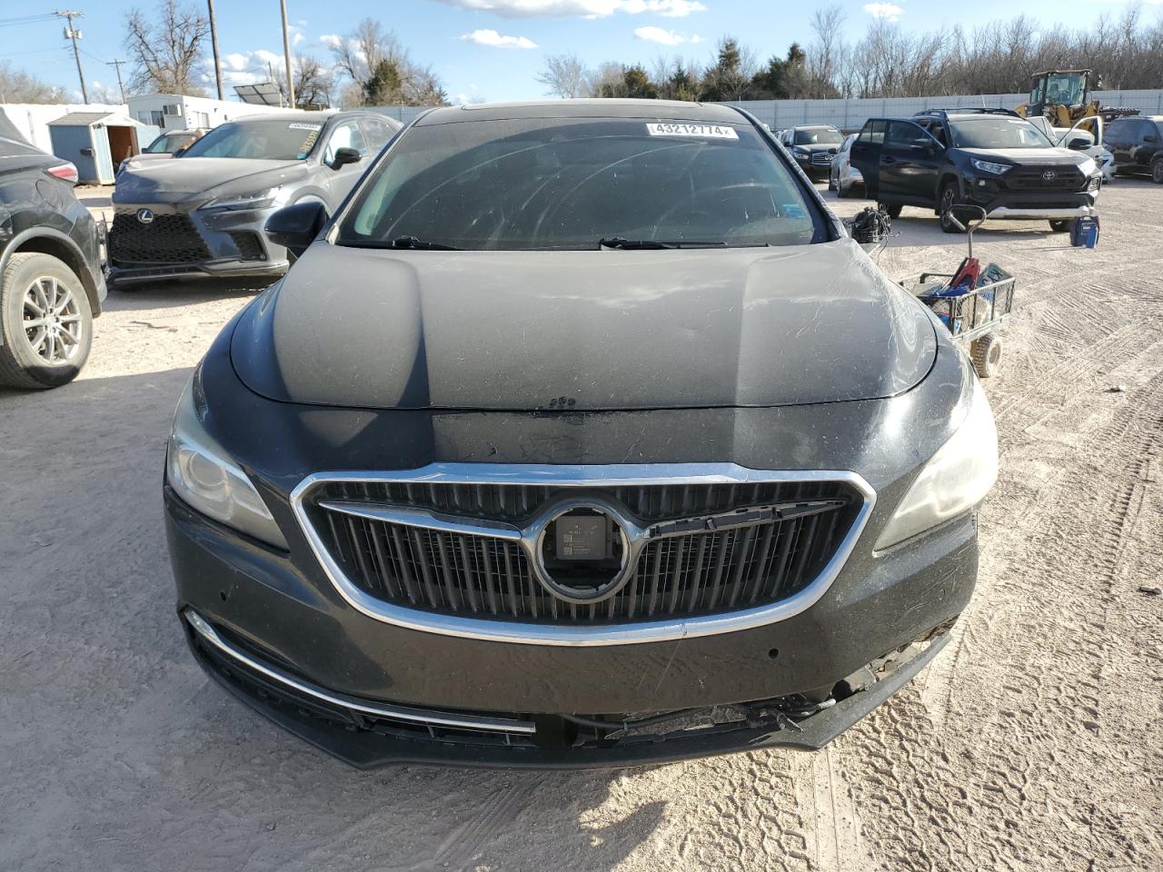 Photo 4 VIN: 1G4ZR5SS5HU168578 - BUICK LACROSSE 