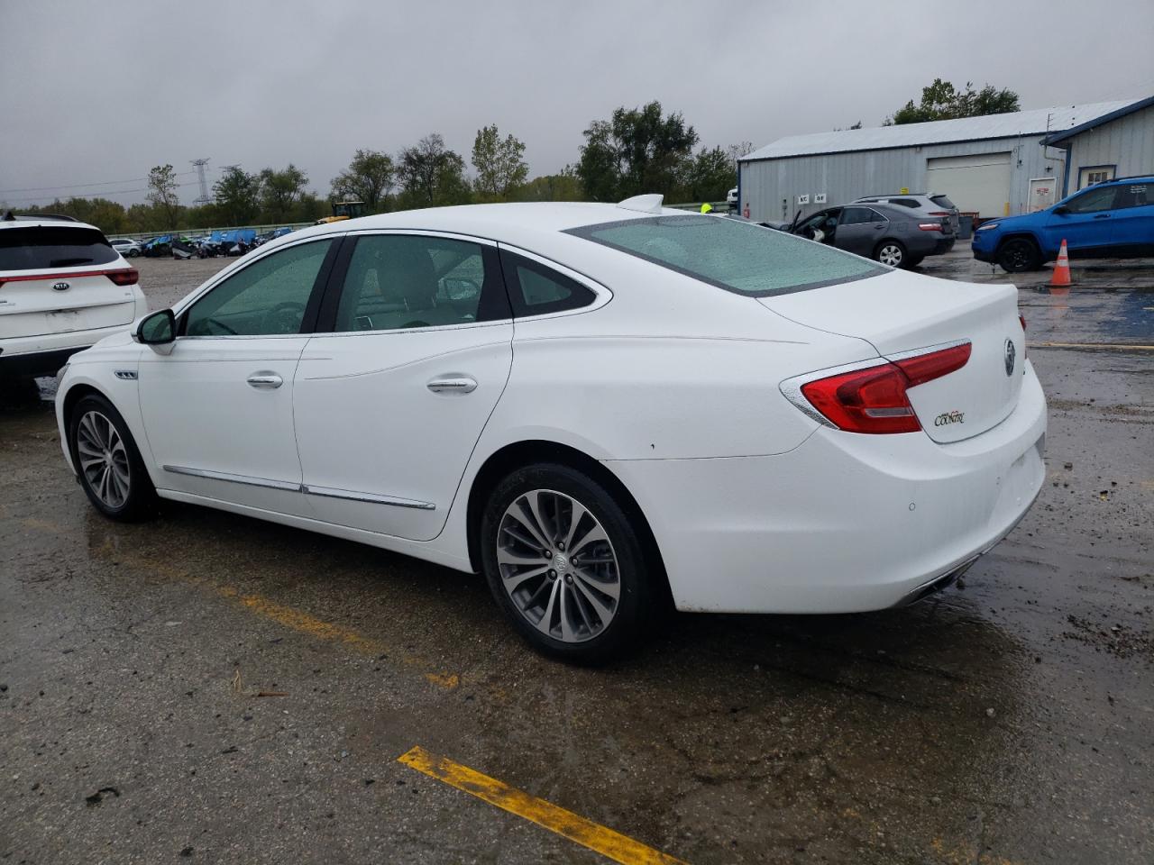 Photo 1 VIN: 1G4ZR5SS7KU100340 - BUICK LACROSSE 