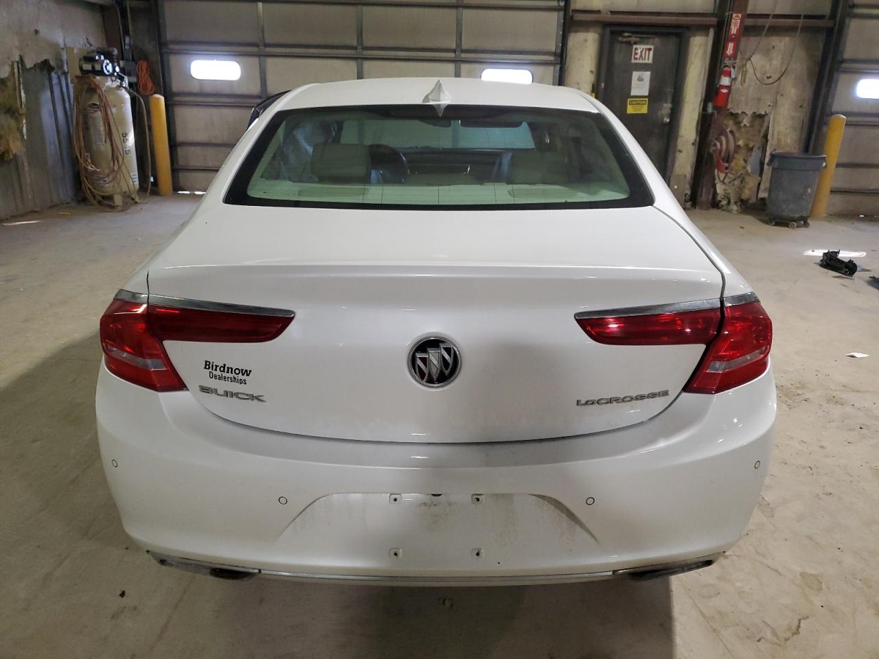 Photo 5 VIN: 1G4ZR5SS8HU135025 - BUICK LACROSSE 