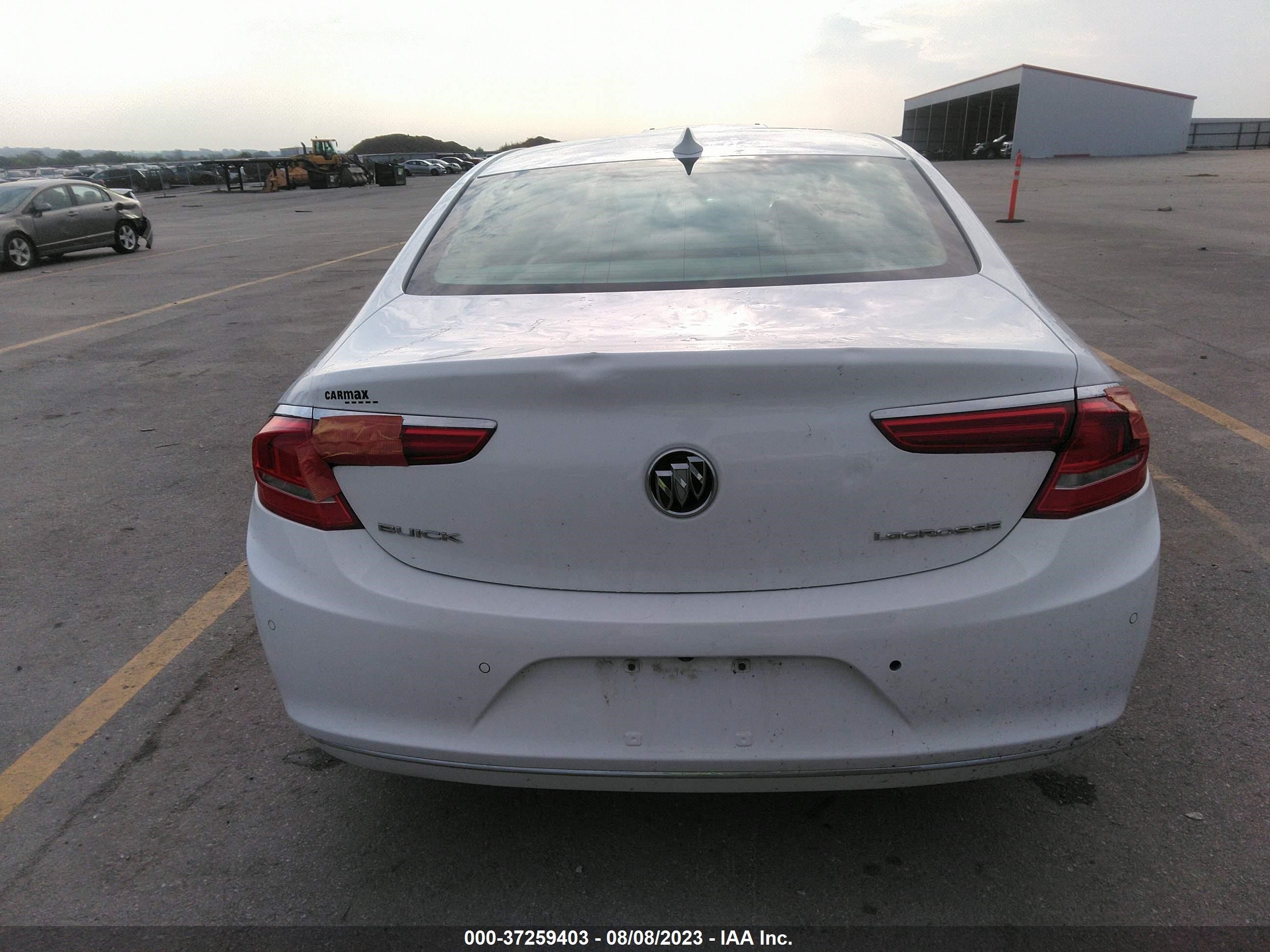 Photo 15 VIN: 1G4ZR5SZ3JU125313 - BUICK LACROSSE 