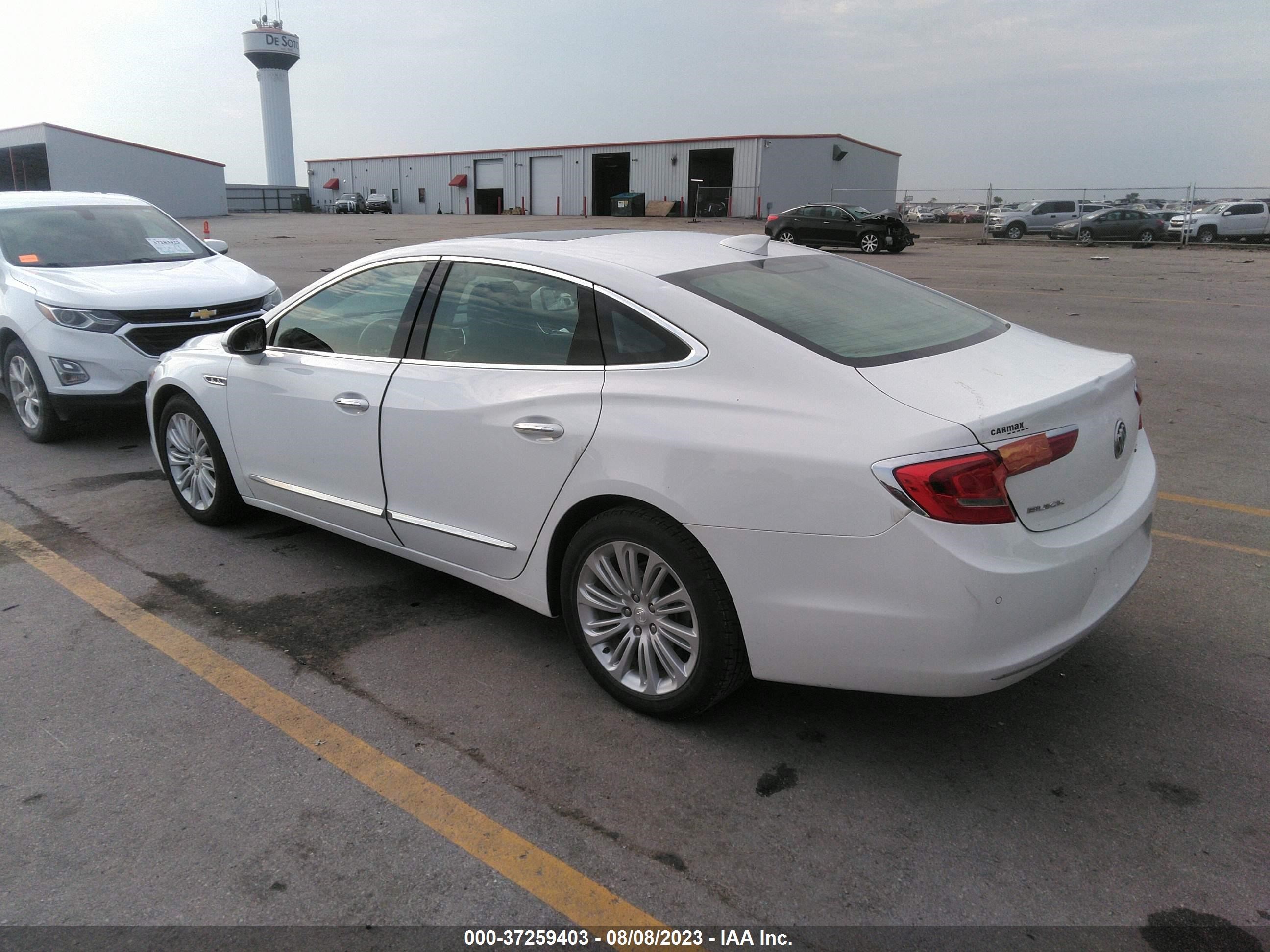 Photo 2 VIN: 1G4ZR5SZ3JU125313 - BUICK LACROSSE 