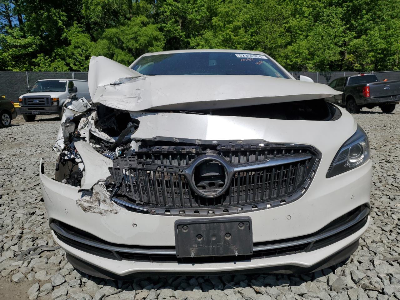 Photo 4 VIN: 1G4ZS5SS0HU148999 - BUICK LACROSSE 