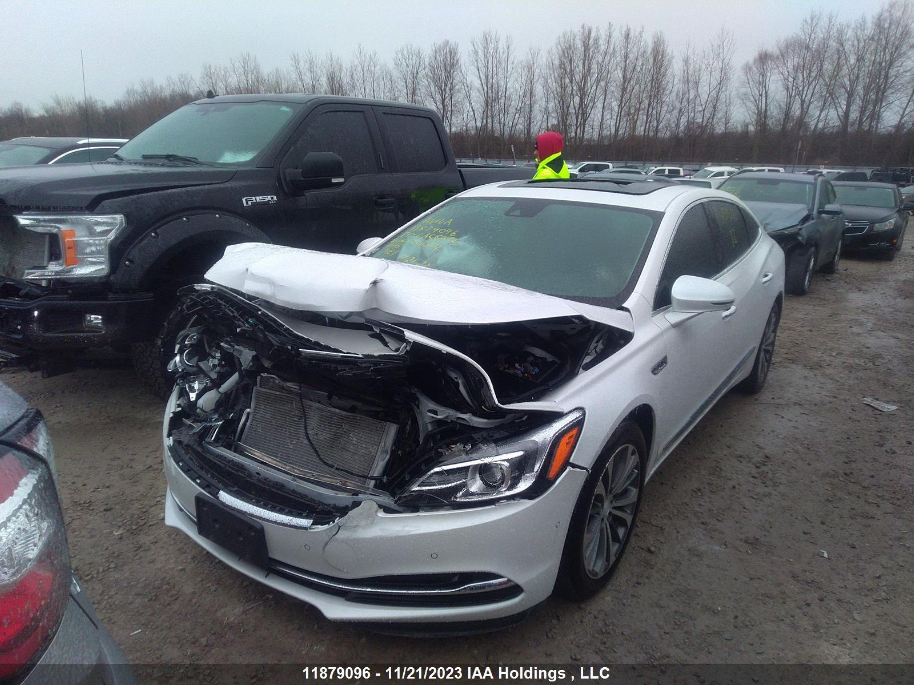 Photo 5 VIN: 1G4ZT5SS7KU100114 - BUICK LACROSSE 