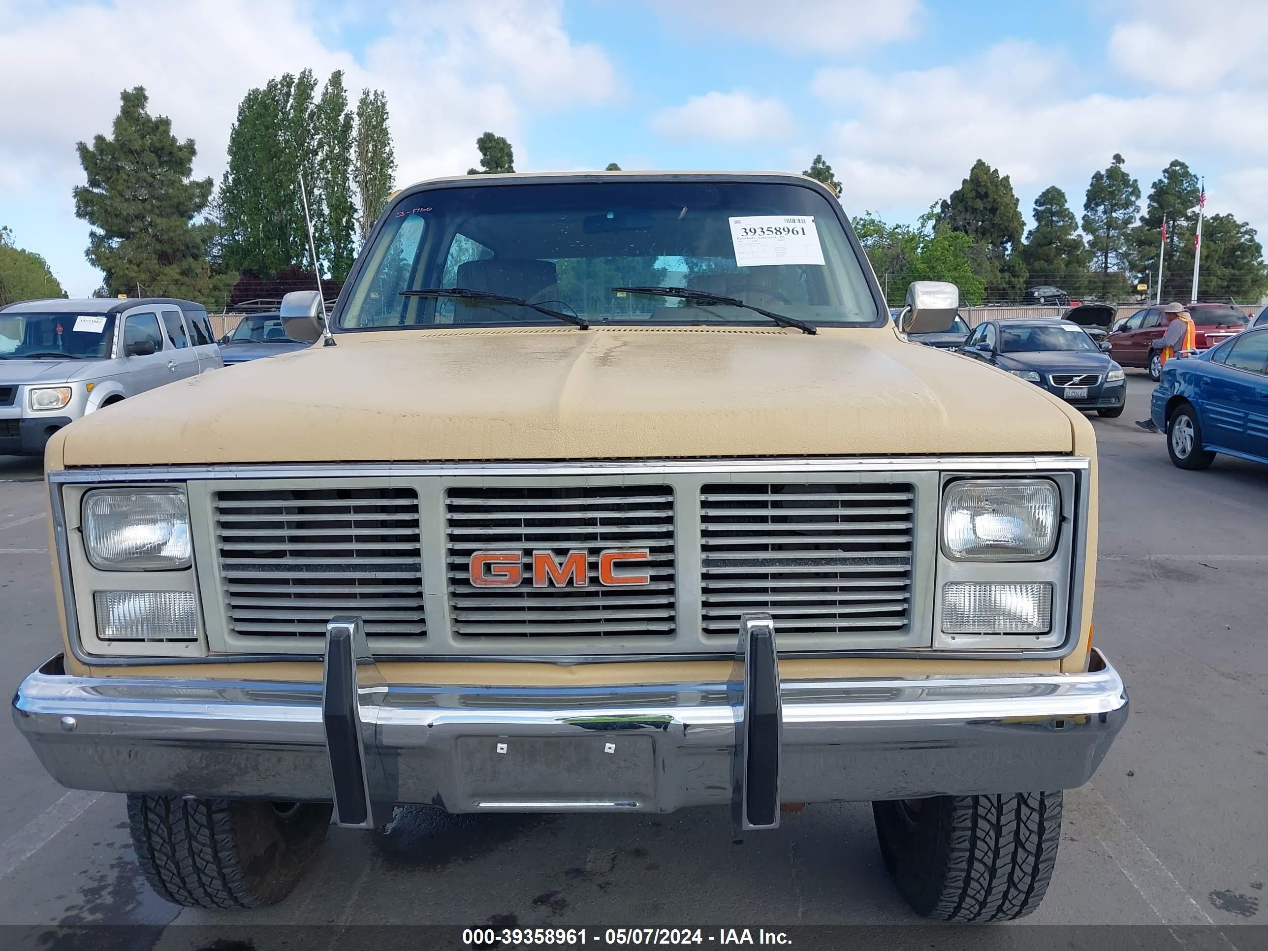 Photo 5 VIN: 1G5EK18H5FF516903 - GMC JIMMY 