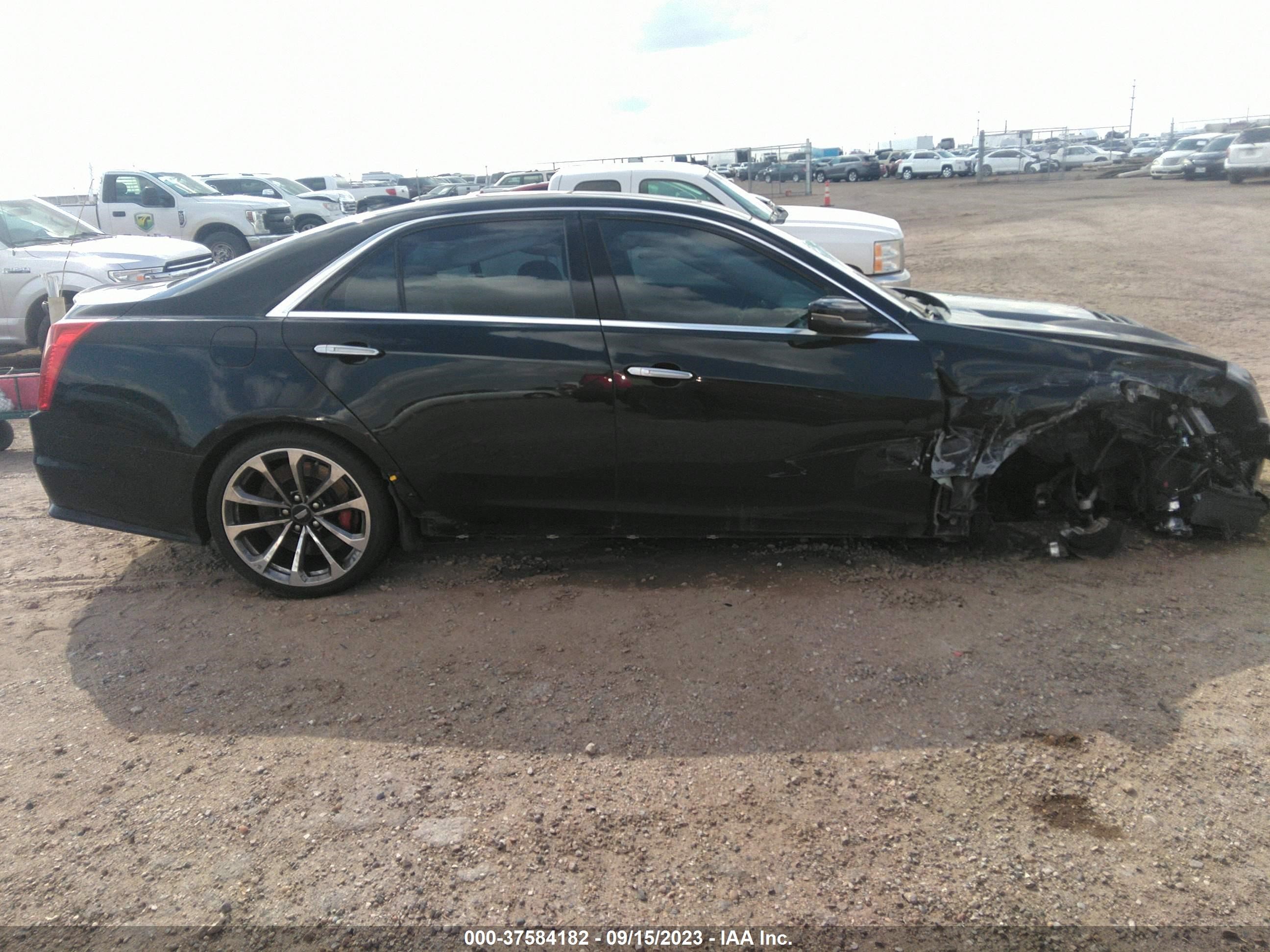 Photo 12 VIN: 1G6A15S61H0127290 - CADILLAC CTS-V 