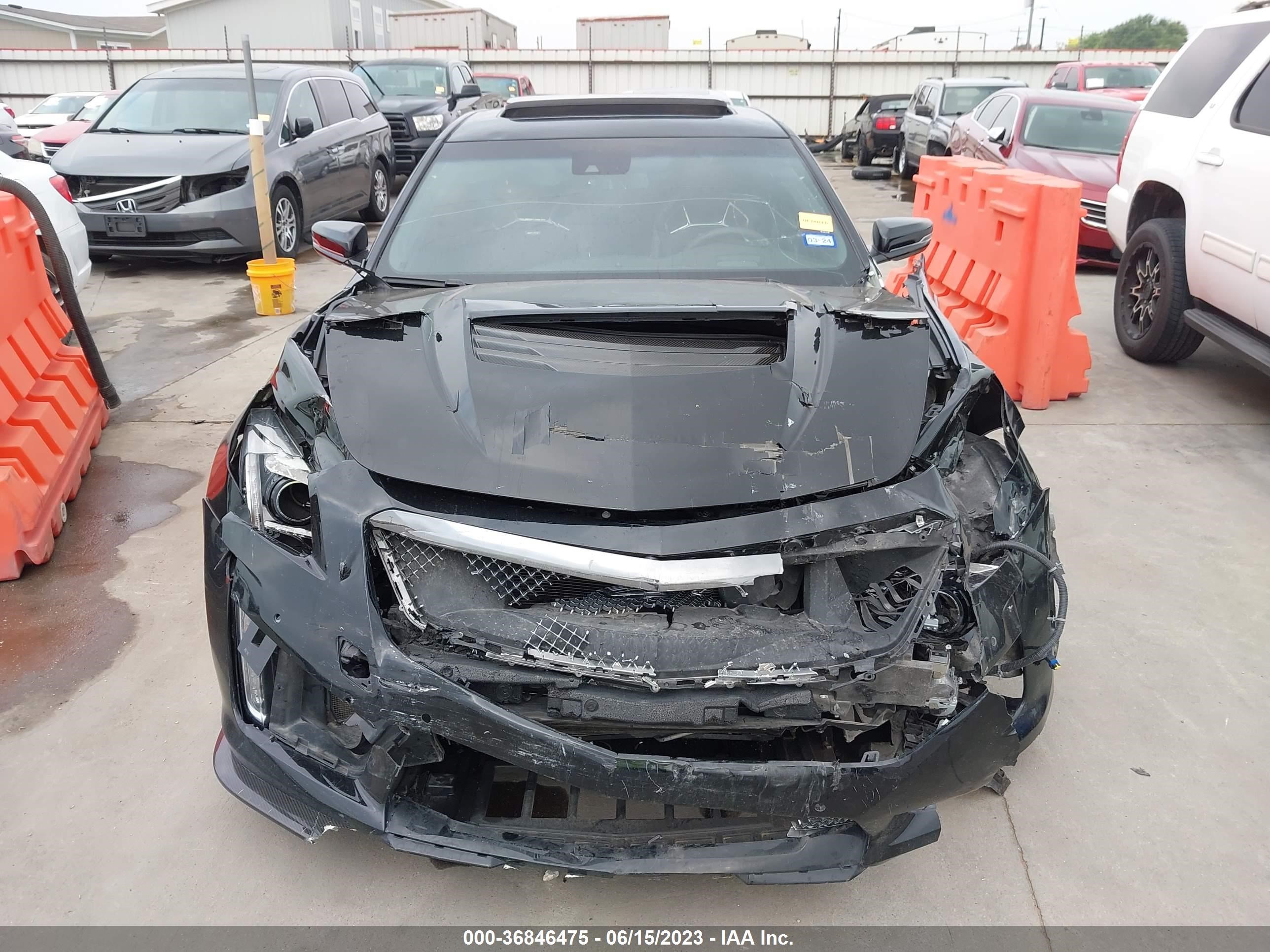 Photo 12 VIN: 1G6A15S62J0150468 - CADILLAC CTS-V 