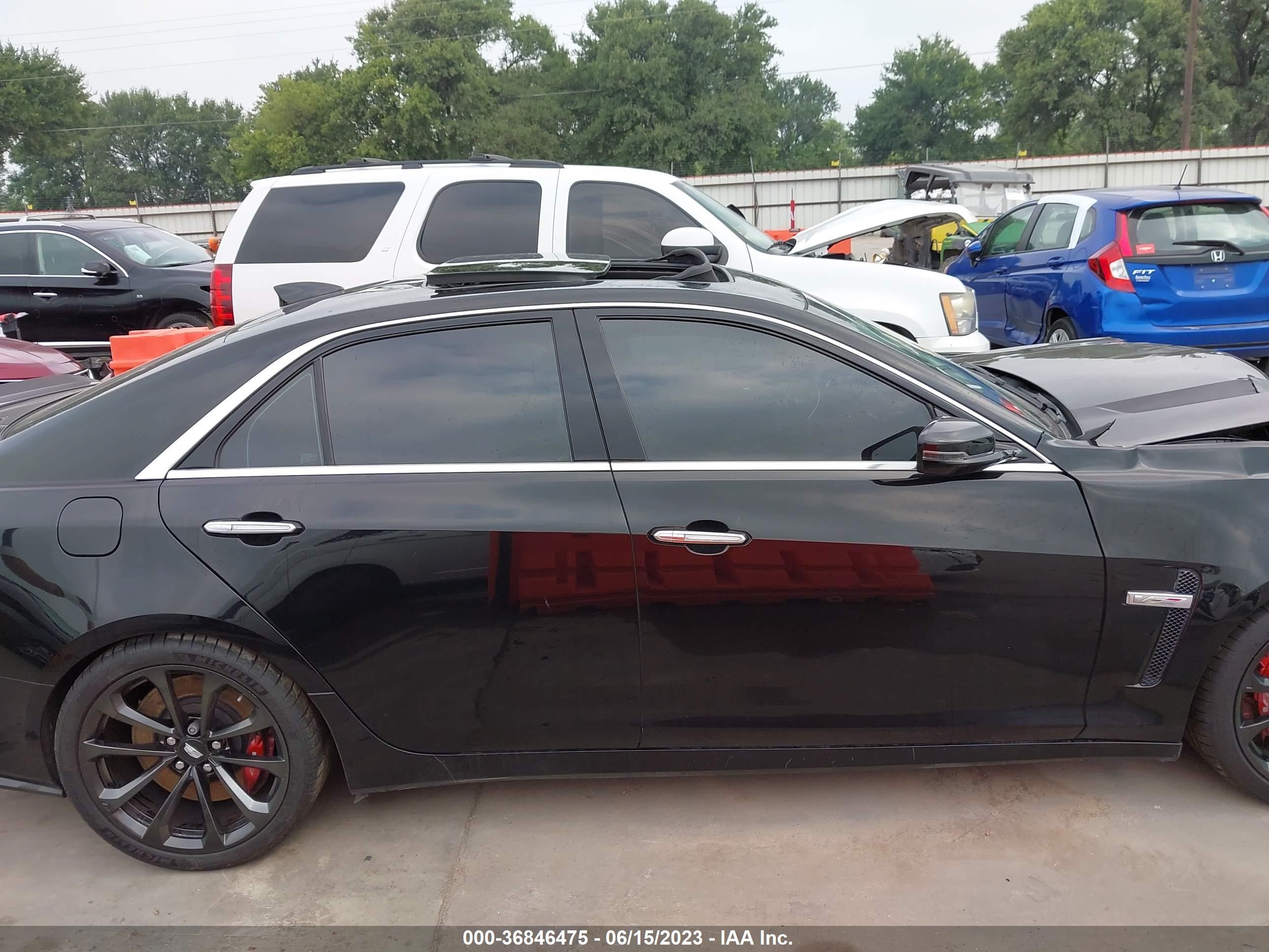 Photo 13 VIN: 1G6A15S62J0150468 - CADILLAC CTS-V 