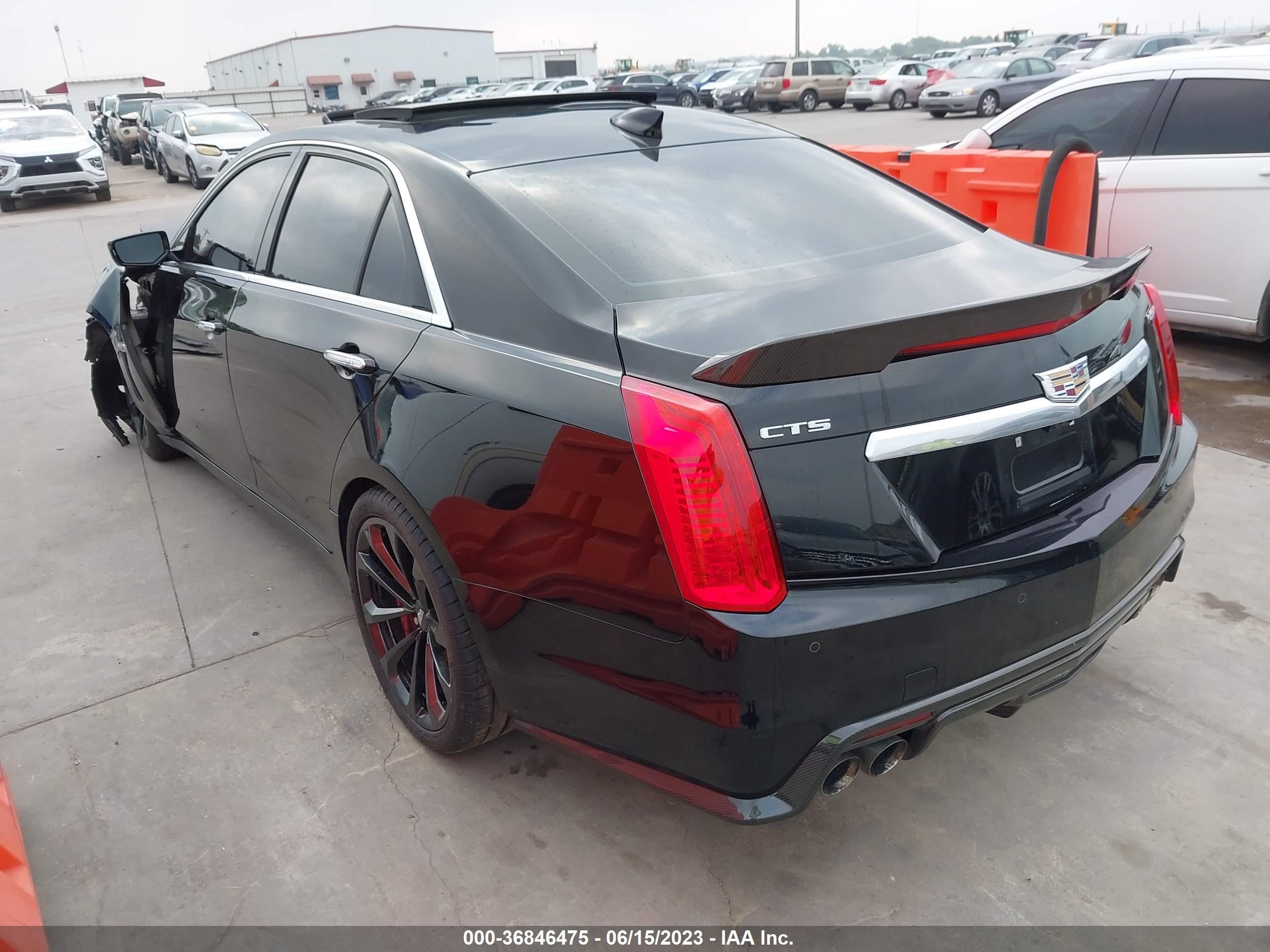 Photo 2 VIN: 1G6A15S62J0150468 - CADILLAC CTS-V 