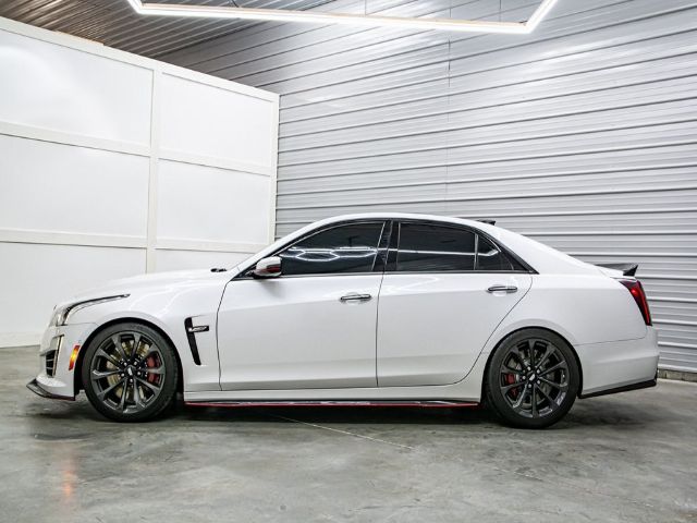 Photo 4 VIN: 1G6A15S63H0192349 - CADILLAC CTS-V SEDAN 