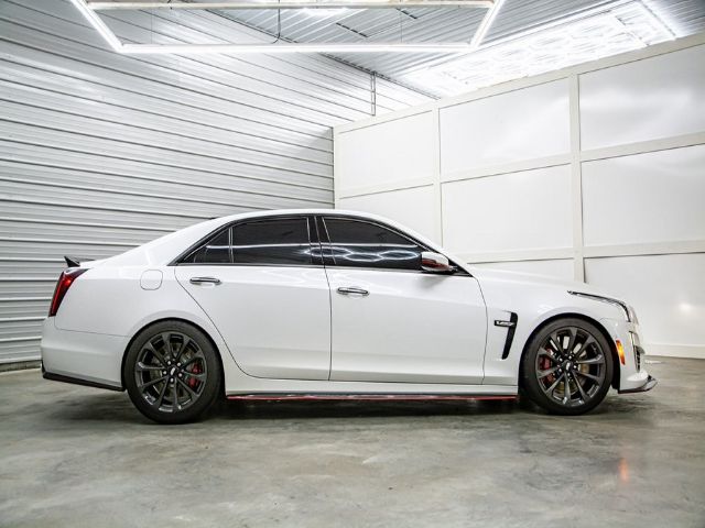 Photo 8 VIN: 1G6A15S63H0192349 - CADILLAC CTS-V SEDAN 