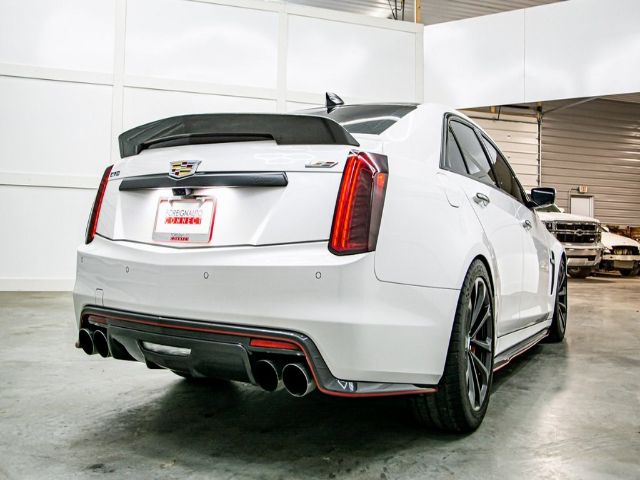 Photo 9 VIN: 1G6A15S63H0192349 - CADILLAC CTS-V SEDAN 