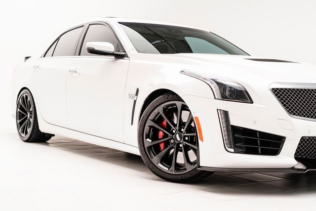 Photo 2 VIN: 1G6A15S66J0107431 - CADILLAC CTS-V SEDAN 